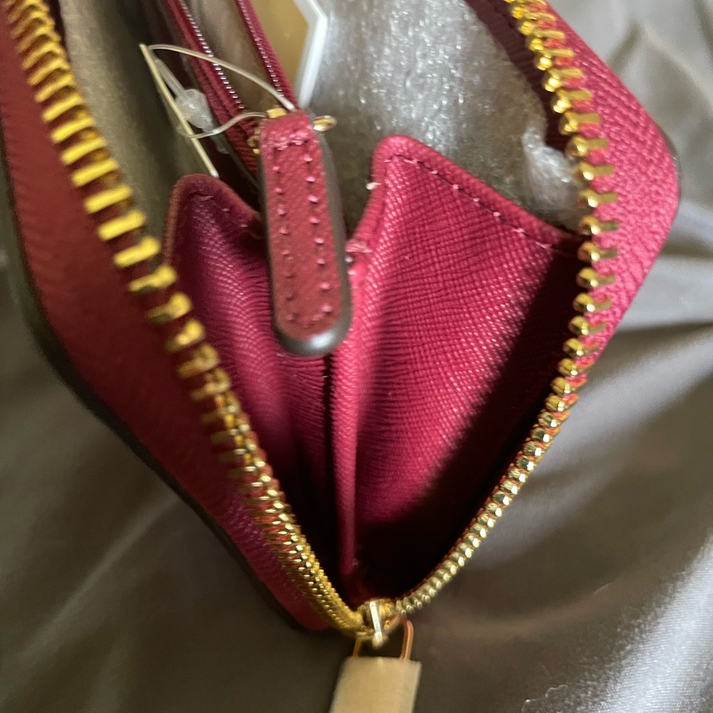 Nw Michael kors - Picture 8 of 12